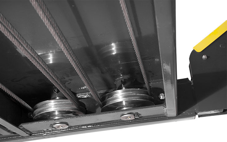 HD-9AE (5175820) 9,000-lb. Capacity / Alignment Lift / Includes Turnplates and Slip Plates - Image 2