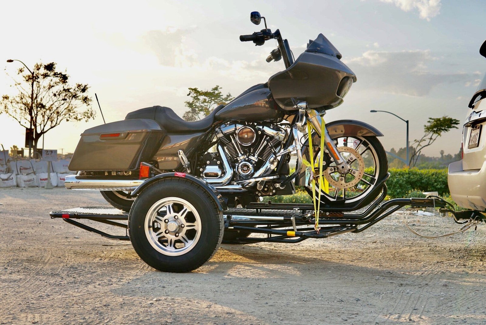 Alpha Sport Single Ride-Up Folding Motorcycle Trailer - Image 4