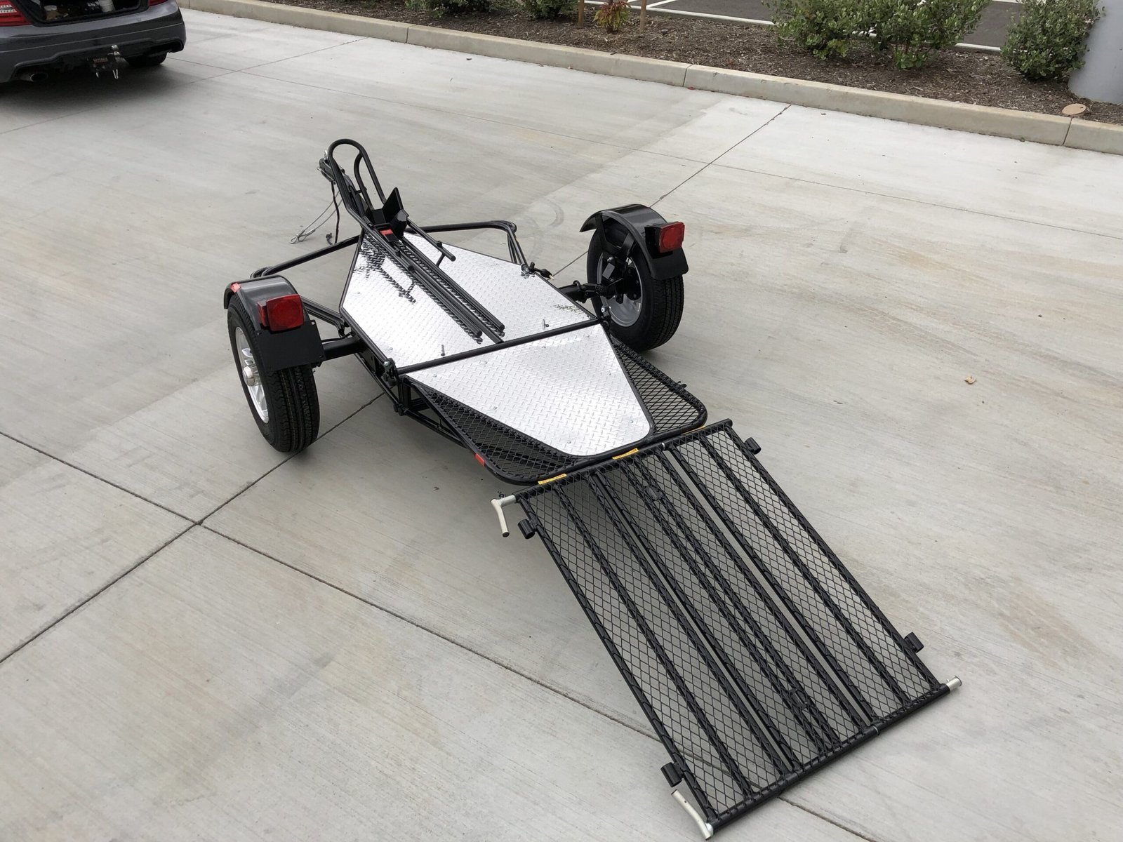 Alpha Sport Single Ride-Up Folding Motorcycle Trailer - Image 35